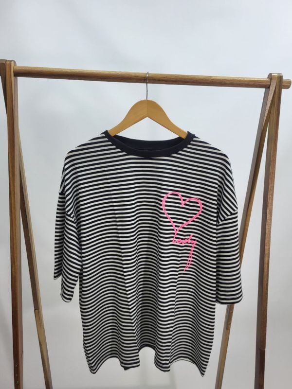 Жіноча футболка Agonwear heart