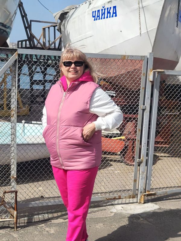 Жіноча жилетка Agonwear frezia